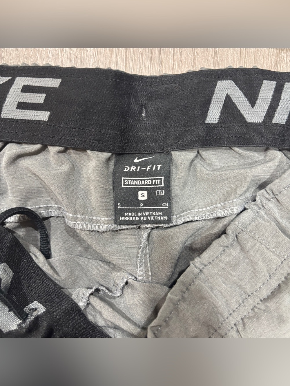 Nike Dri-FIT Athletic Shorts Mens Small Gray Black Training Gym - Picture 5 of 11